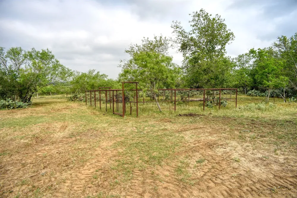 323 CR 446 Gonzales, TX 78629