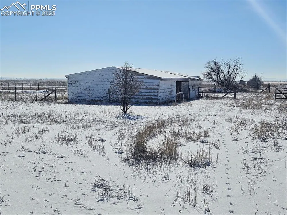 40444 Bush Road Avondale, CO 81022