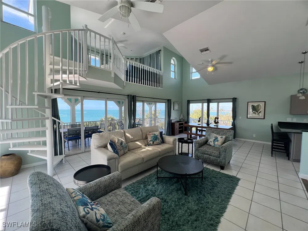 White Pelican Drive Upper Captiva, FL 33924