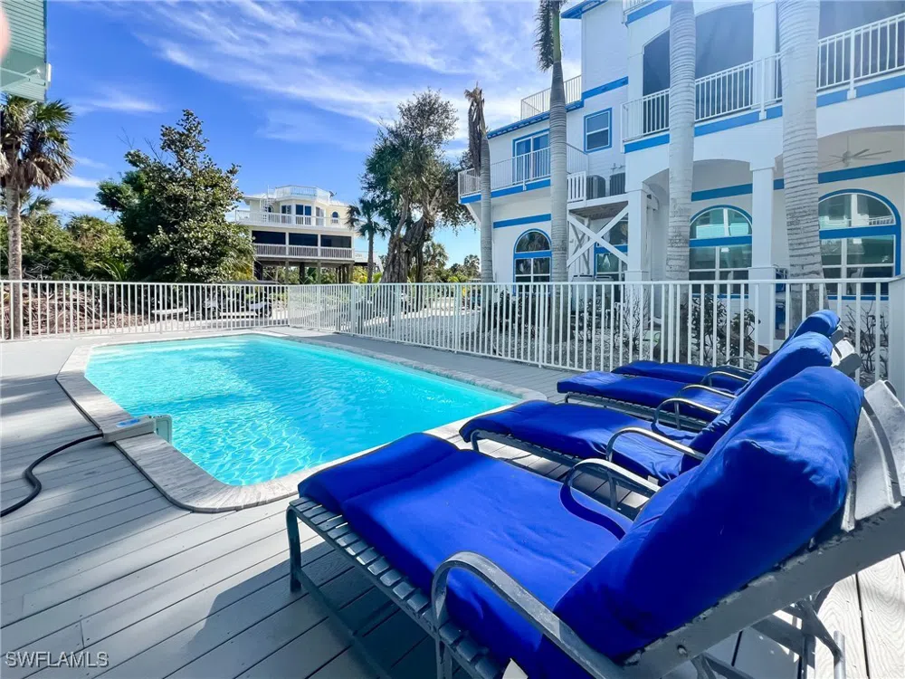 White Pelican Drive Upper Captiva, FL 33924