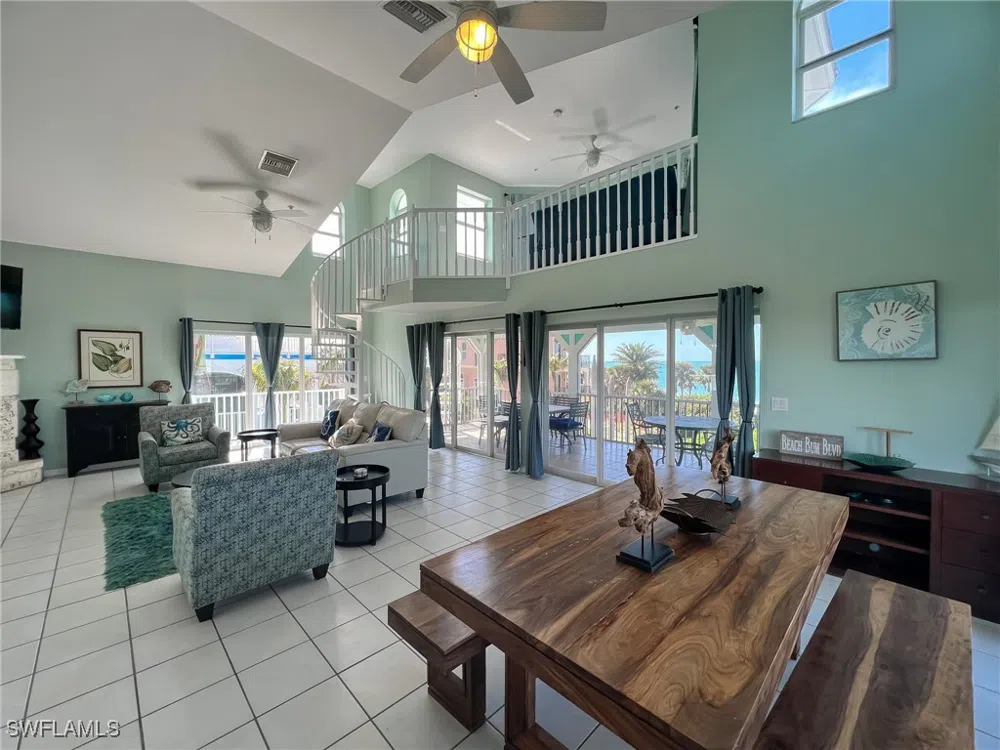 White Pelican Drive Upper Captiva, FL 33924