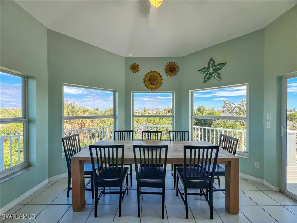 White Pelican Drive Upper Captiva, FL 33924