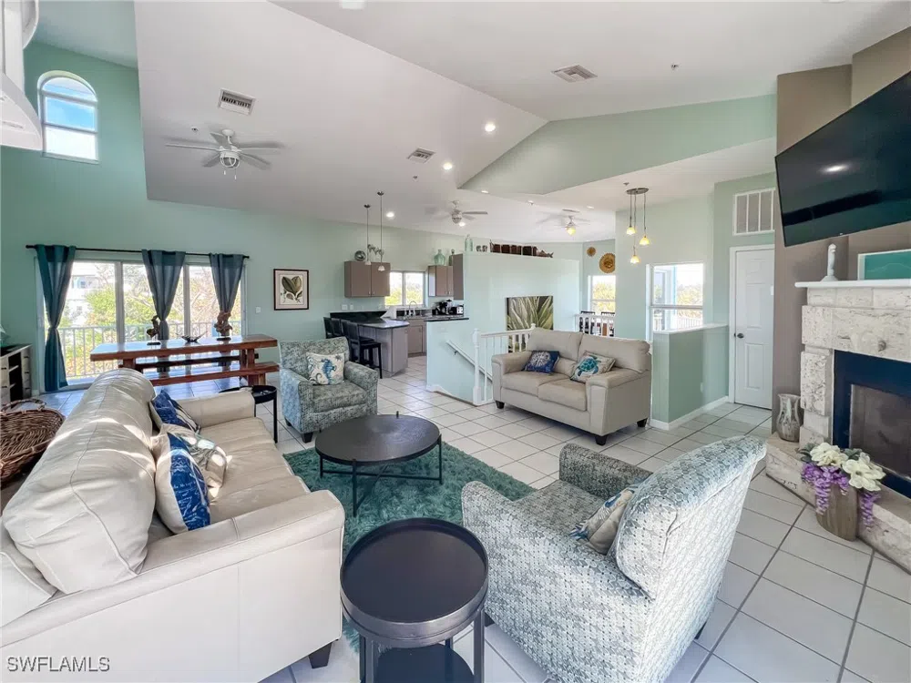 White Pelican Drive Upper Captiva, FL 33924