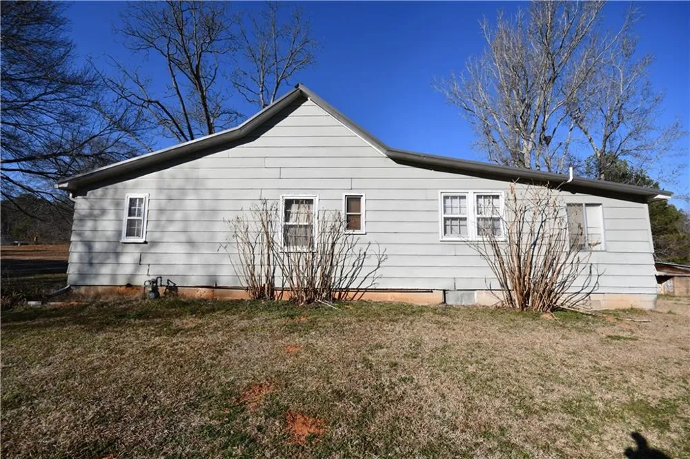 2977 Georgia Highway 120 Tallapoosa, GA 30176