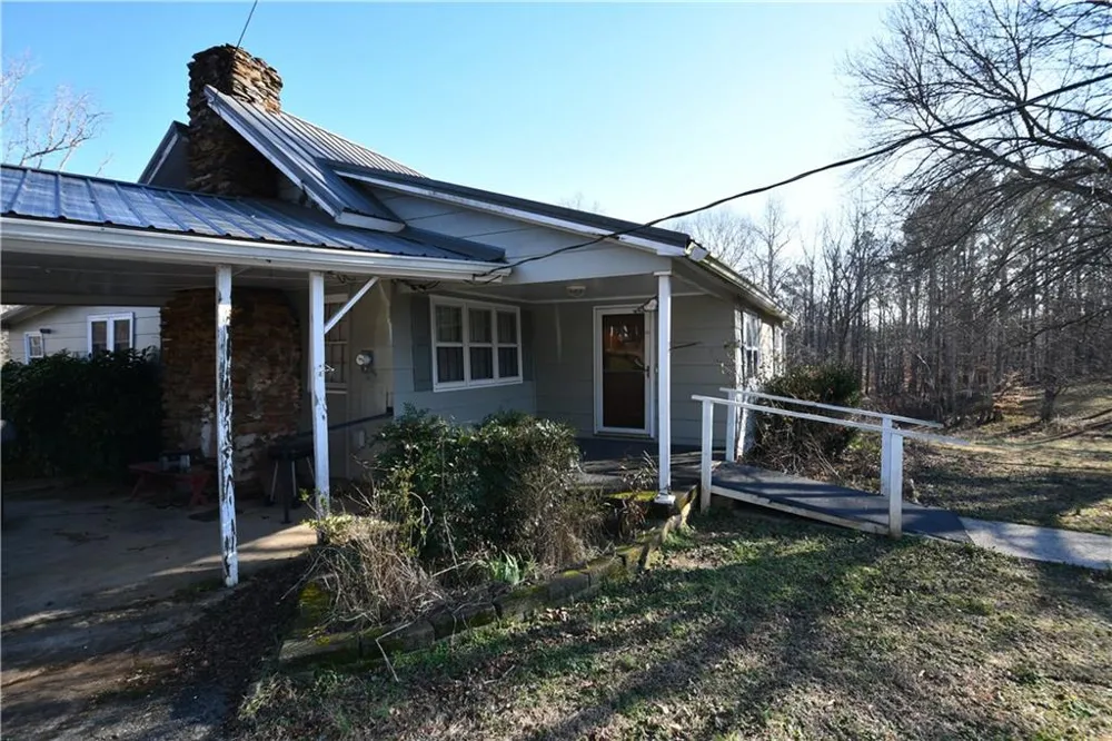 2977 Georgia Highway 120 Tallapoosa, GA 30176