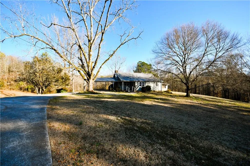 2977 Georgia Highway 120 Tallapoosa, GA 30176