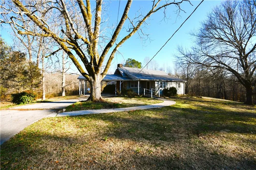 2977 Georgia Highway 120 Tallapoosa, GA 30176