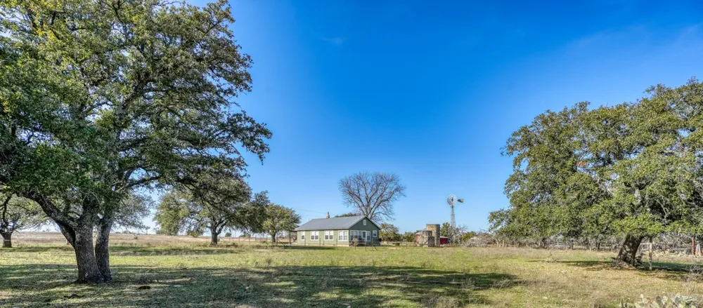 866 CR 2806 Lampasas, TX 76550