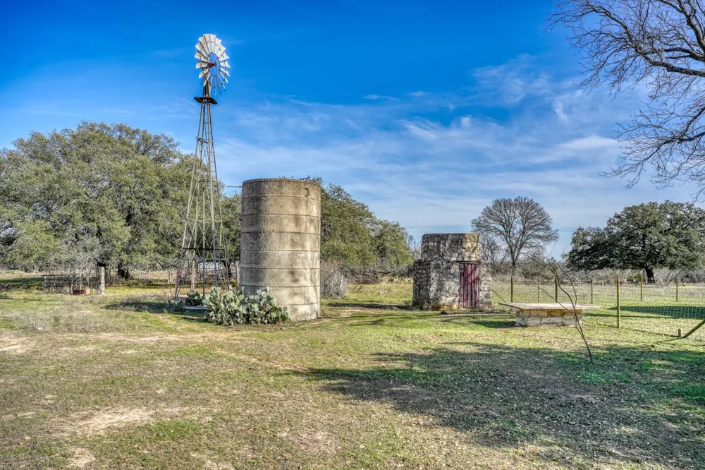 866 CR 2806 Lampasas, TX 76550