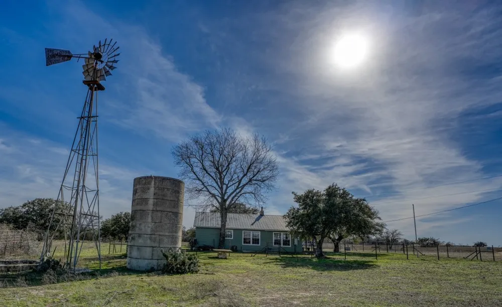 866 CR 2806 Lampasas, TX 76550