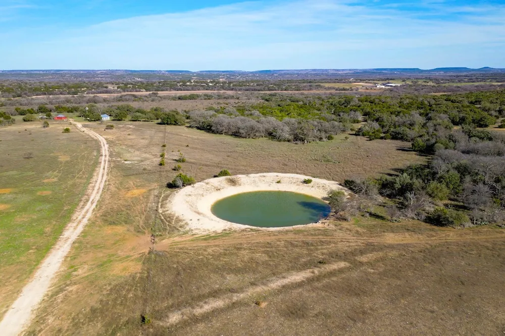 866 CR 2806 Lampasas, TX 76550