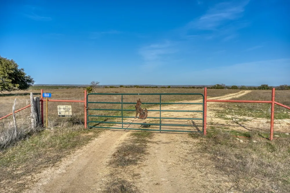 866 CR 2806 Lampasas, TX 76550