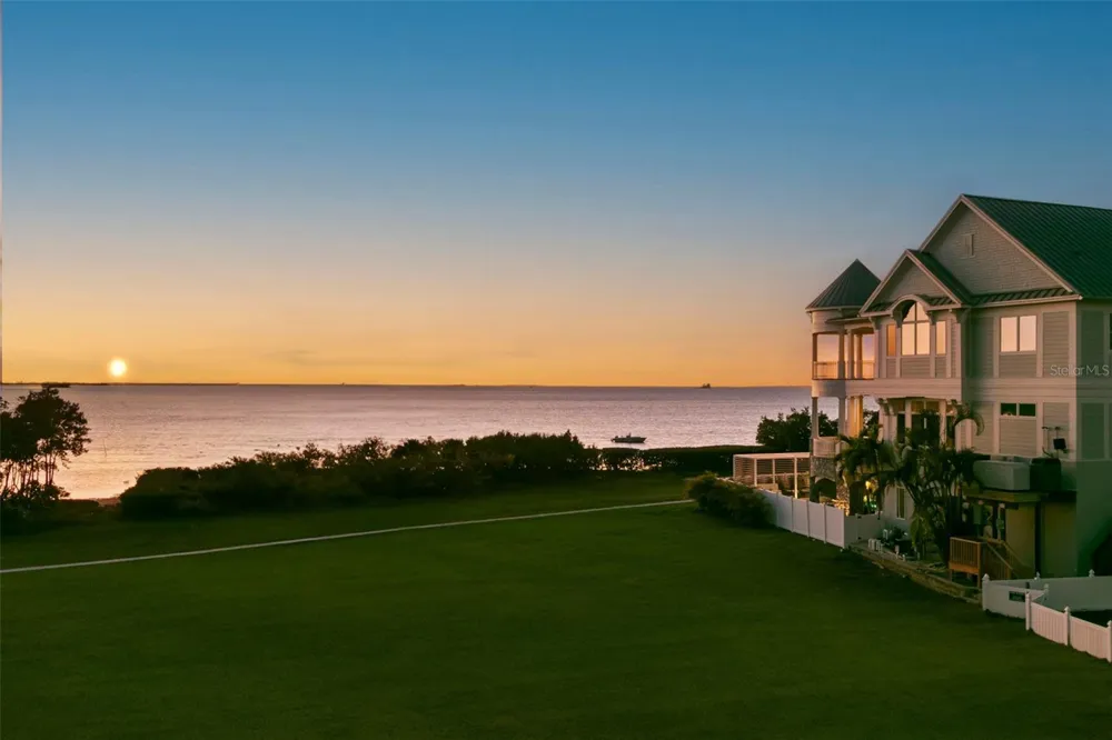 606 INDIANA AVENUE Crystal Beach, FL 34681