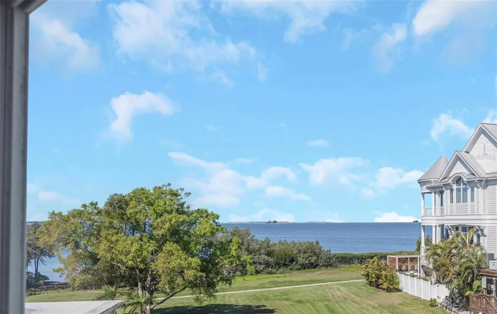 606 INDIANA AVENUE Crystal Beach, FL 34681