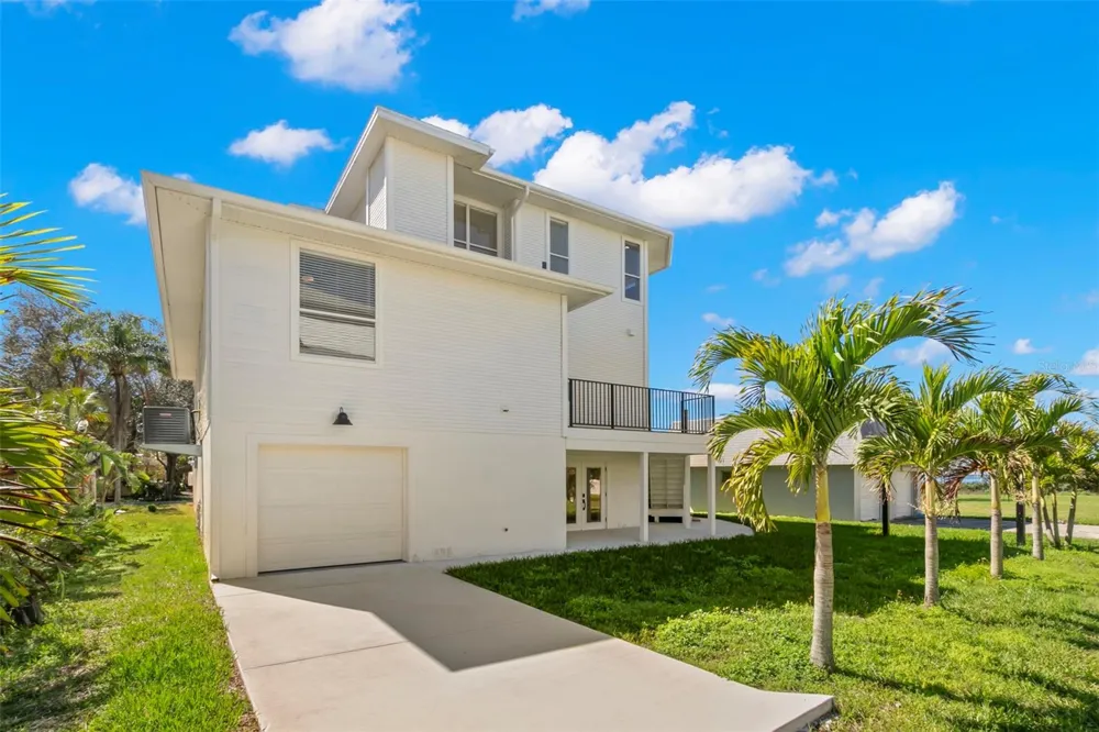 606 INDIANA AVENUE Crystal Beach, FL 34681