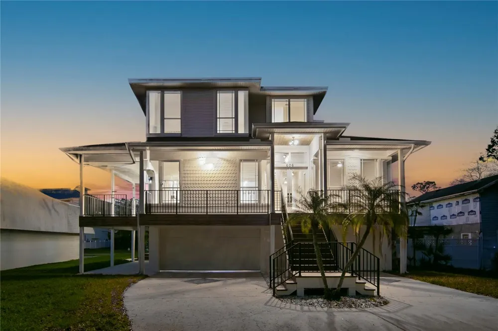 606 INDIANA AVENUE Crystal Beach, FL 34681