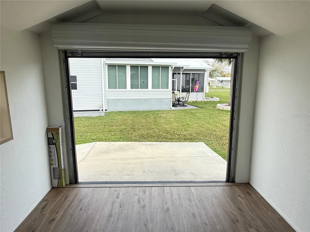 8933 SOUTHSHORE COURT Polk City, FL 33868