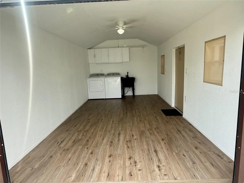 8933 SOUTHSHORE COURT Polk City, FL 33868