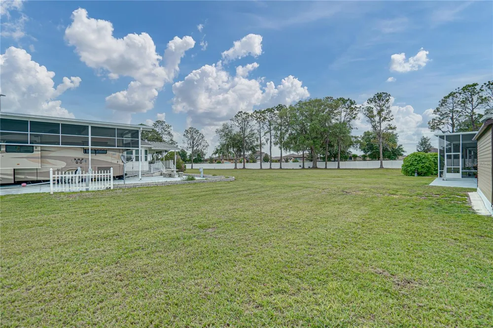 8933 SOUTHSHORE COURT Polk City, FL 33868