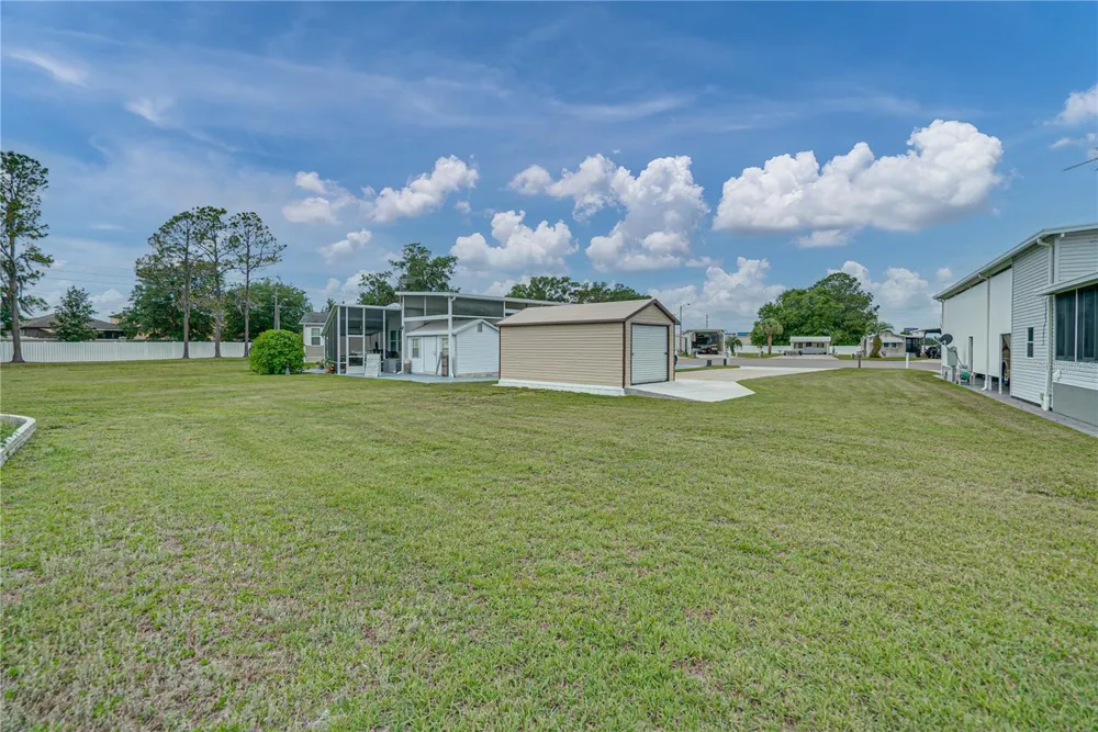 8933 SOUTHSHORE COURT Polk City, FL 33868