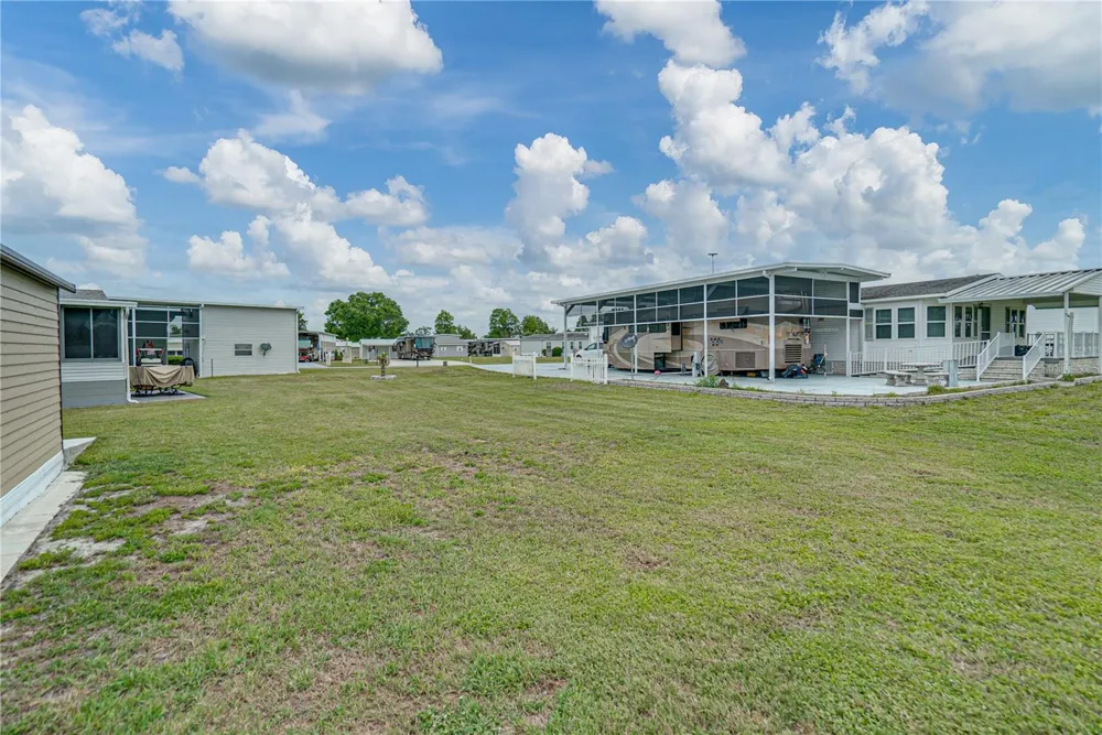 8933 SOUTHSHORE COURT Polk City, FL 33868