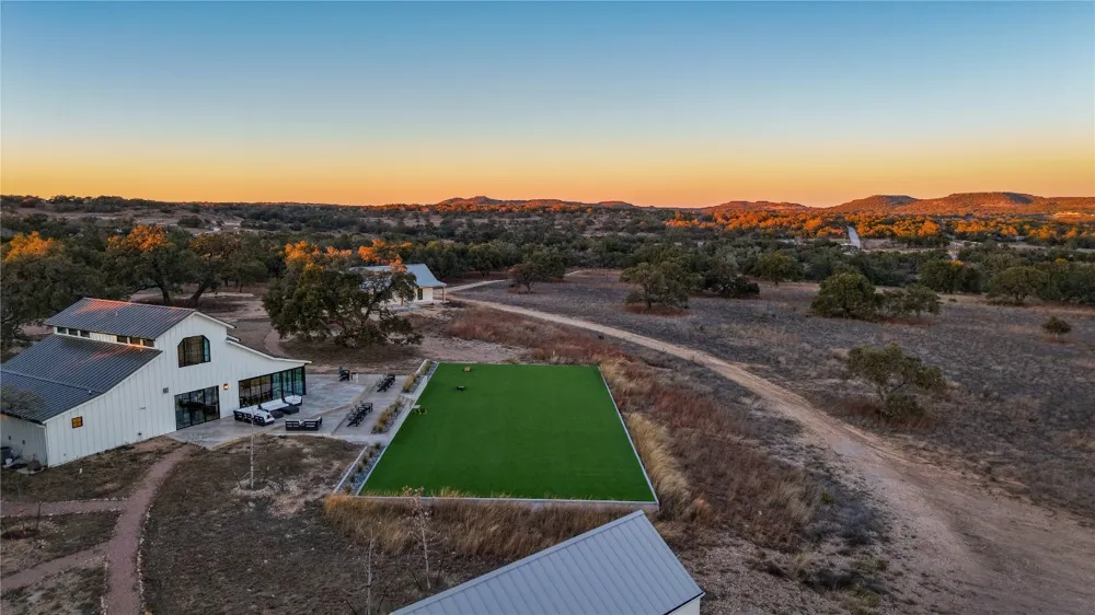 5999 Ranch Road 165 Blanco, TX 78606