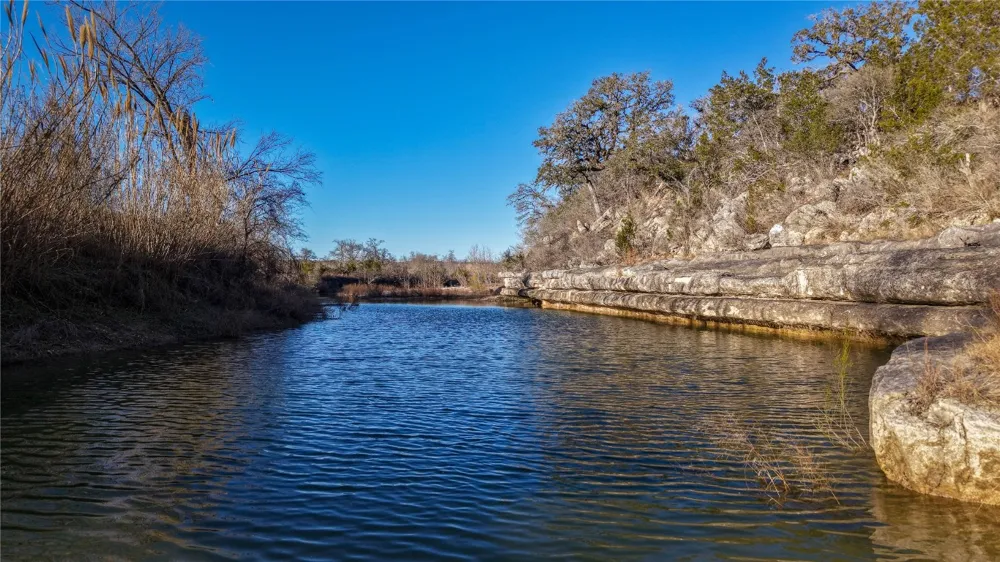 5999 Ranch Road 165 Blanco, TX 78606