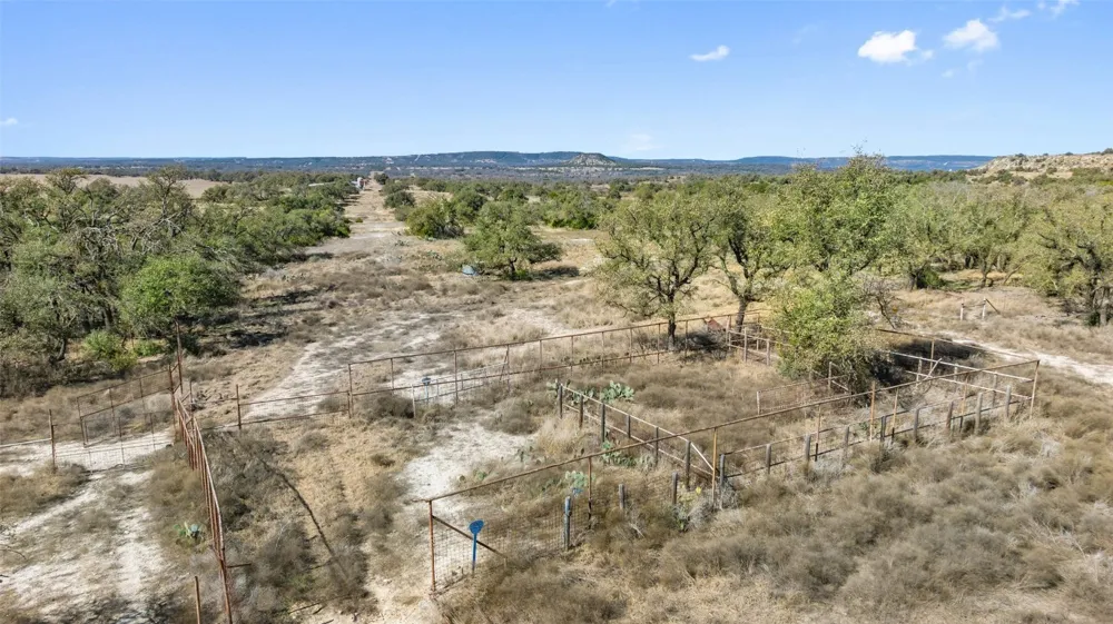 9069 Ranch Road 1323 Road Fredericksburg, TX 78624