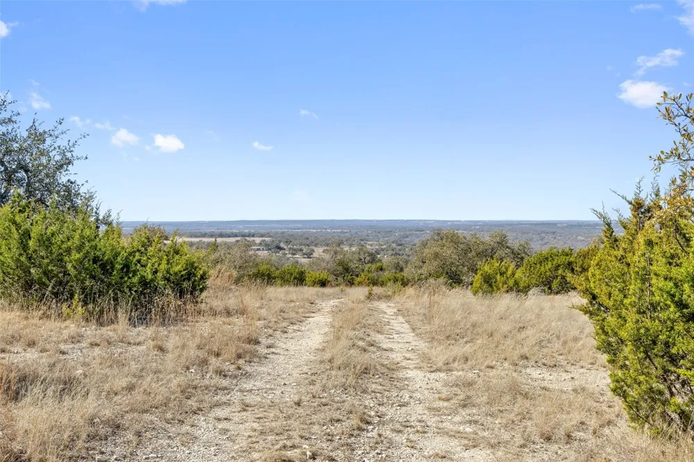 9069 Ranch Road 1323 Road Fredericksburg, TX 78624