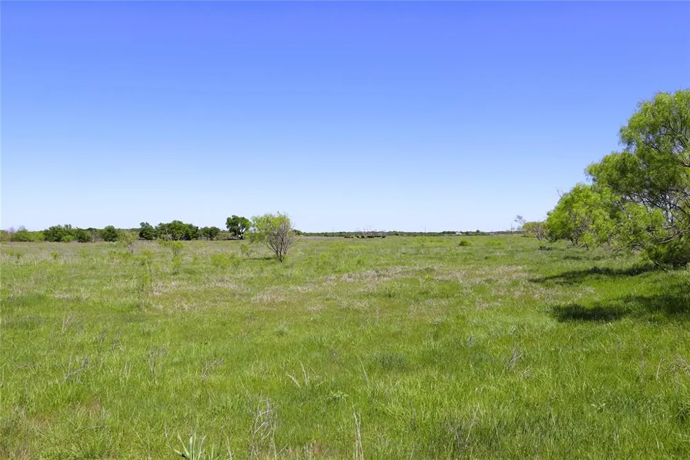 40 Sears Mayfield Rd Henrietta, TX 76365