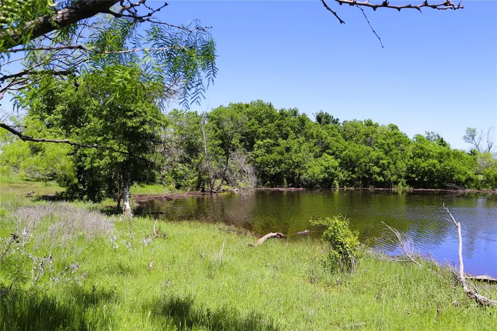 40 Sears Mayfield Rd Henrietta, TX 76365