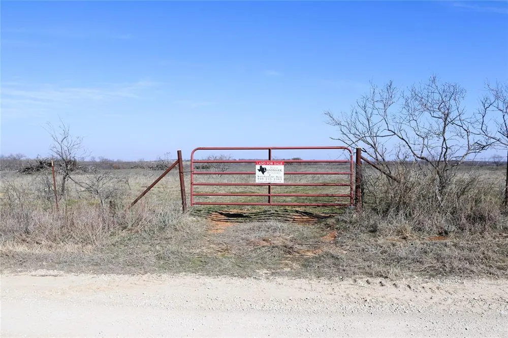 40 Sears Mayfield Rd Henrietta, TX 76365