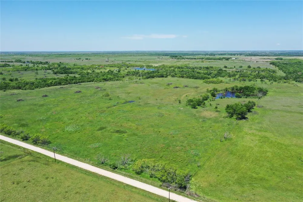 40 Sears Mayfield Rd Henrietta, TX 76365