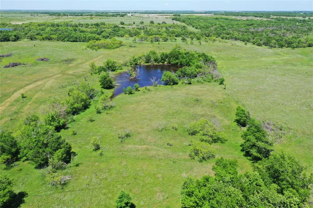 40 Sears Mayfield Rd Henrietta, TX 76365