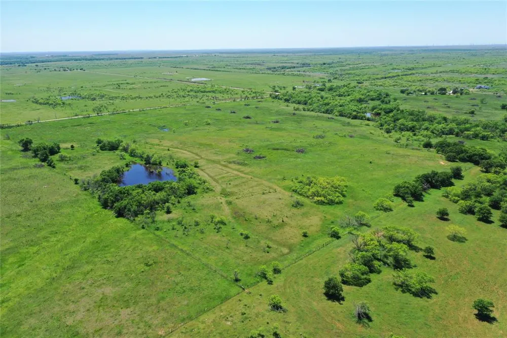 40 Sears Mayfield Rd Henrietta, TX 76365