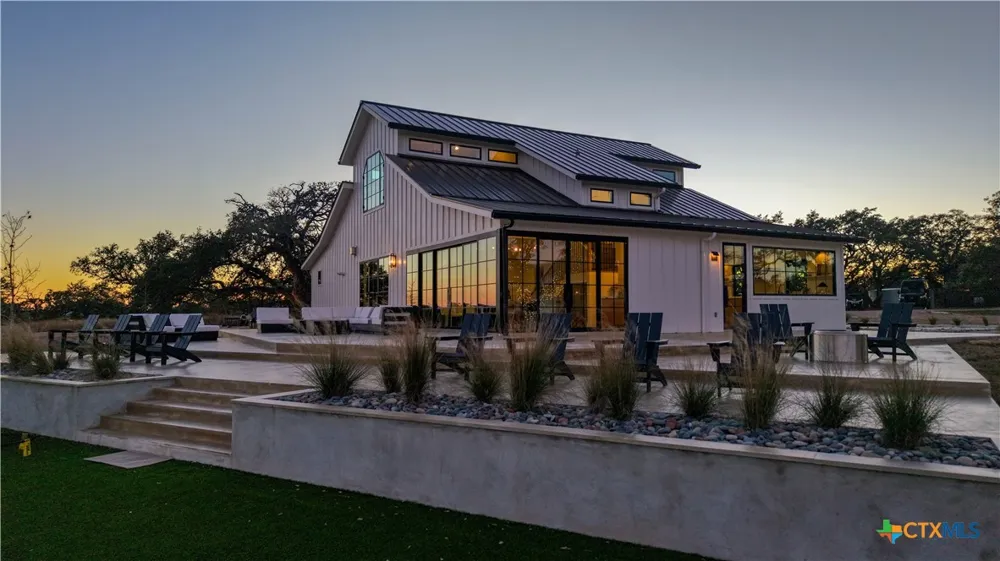 5999 Ranch Road 165 Blanco, TX 78606