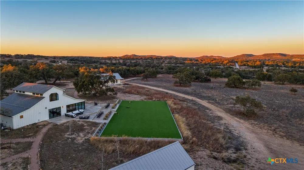 5999 Ranch Road 165 Blanco, TX 78606