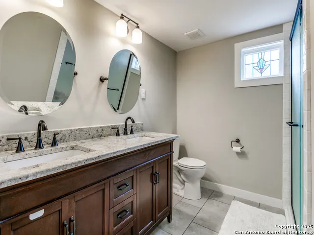 521 Palmetto San Antonio, TX 78202