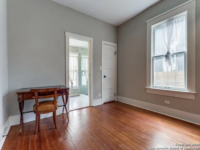 521 Palmetto San Antonio, TX 78202