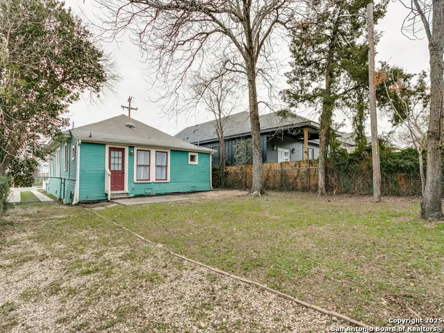 521 Palmetto San Antonio, TX 78202