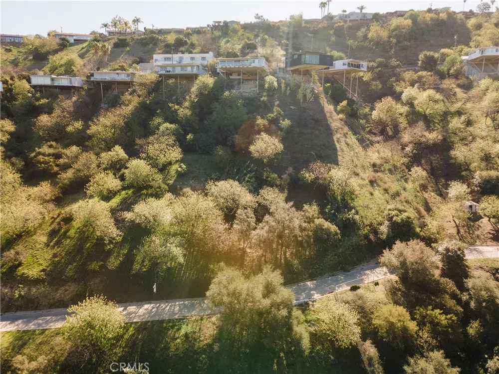 3732 Knobhill Drive Sherman Oaks, CA 91423