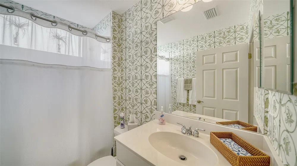 5547 KEY WEST PLACE #C-01 Bradenton, FL 34203