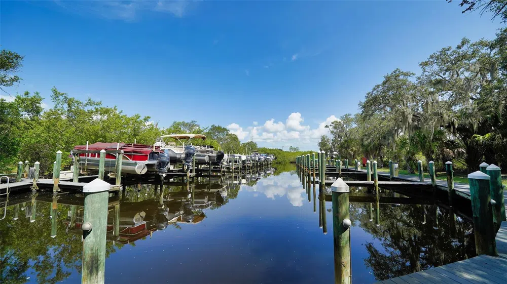 5547 KEY WEST PLACE #C-01 Bradenton, FL 34203