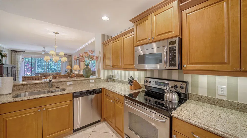 5547 KEY WEST PLACE #C-01 Bradenton, FL 34203