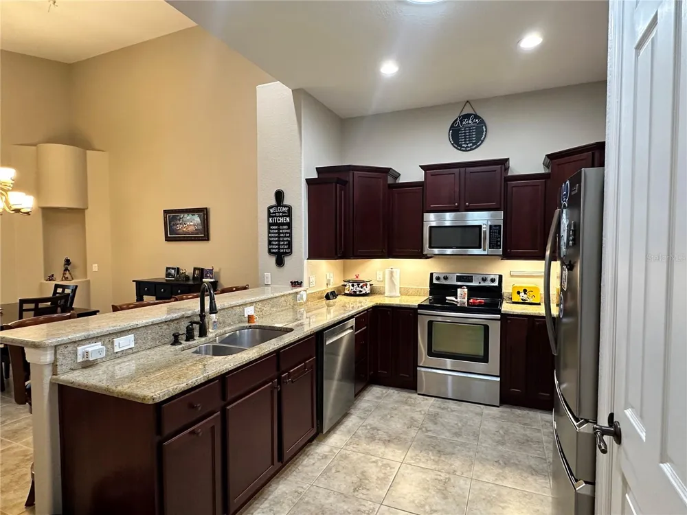 394 NOLANE LANE Polk City, FL 33868