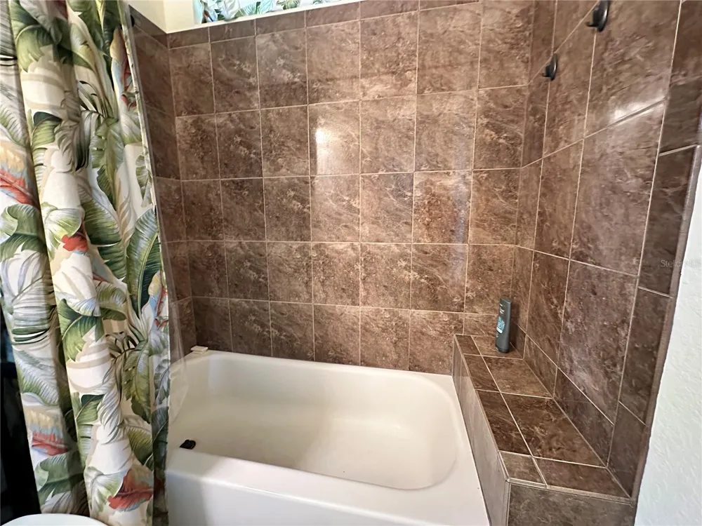 394 NOLANE LANE Polk City, FL 33868