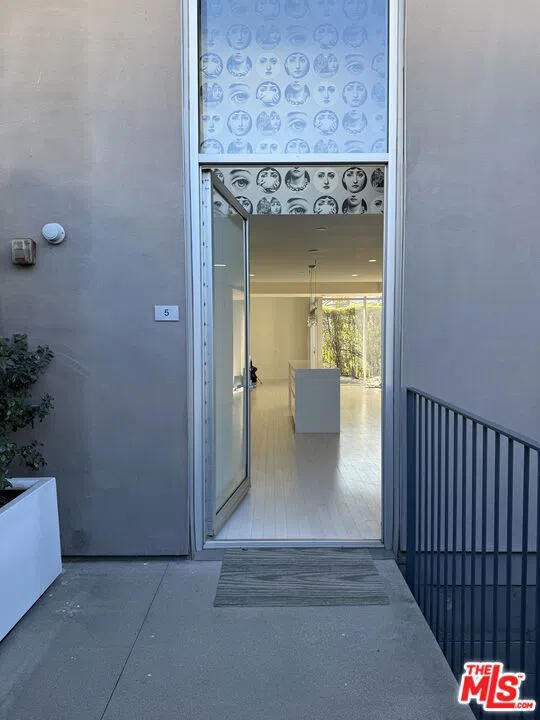 7917 Willoughby Avenue #5 West Hollywood, CA 90046