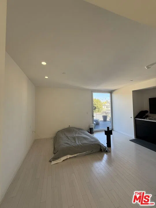 7917 Willoughby Avenue #5 West Hollywood, CA 90046