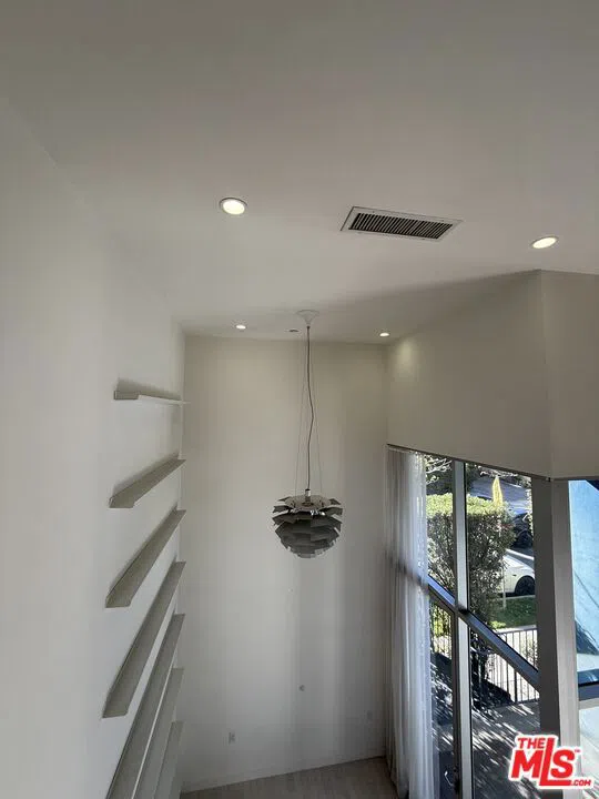 7917 Willoughby Avenue #5 West Hollywood, CA 90046