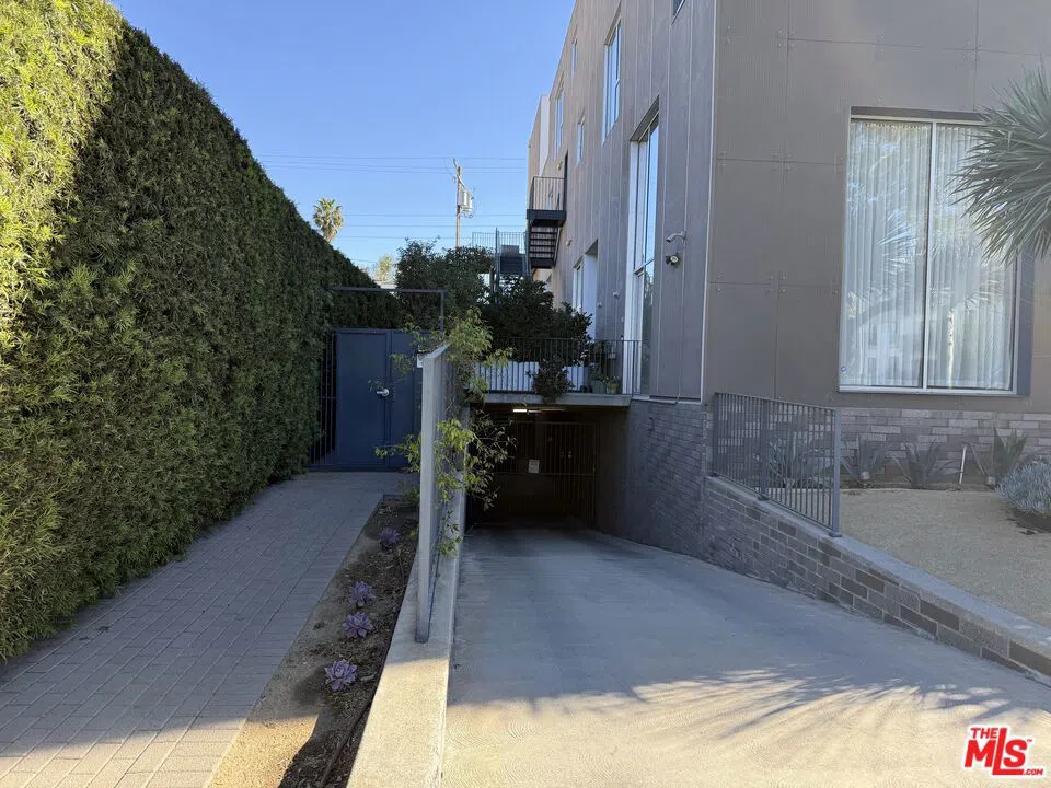 7917 Willoughby Avenue #5 West Hollywood, CA 90046